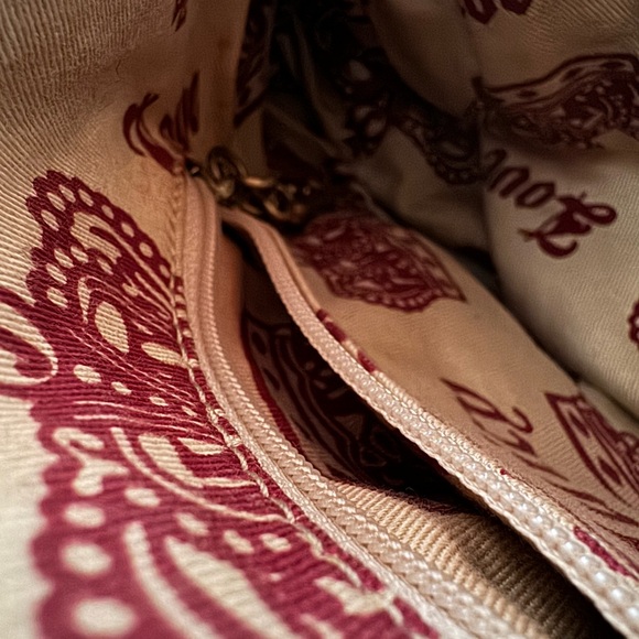 Juicy couture women handbag in red - Picture 2 of 3